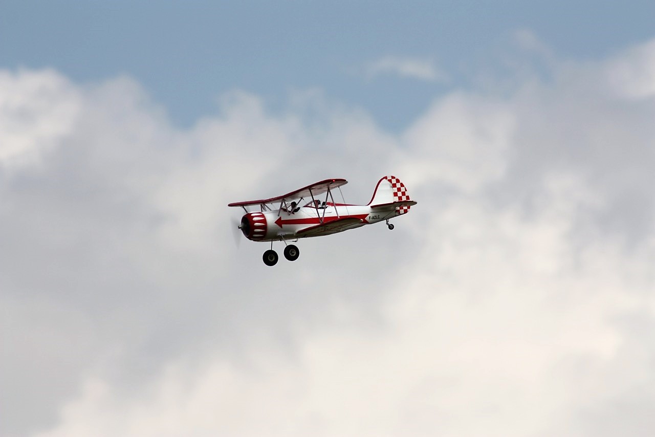 Doppeldecker fliegen